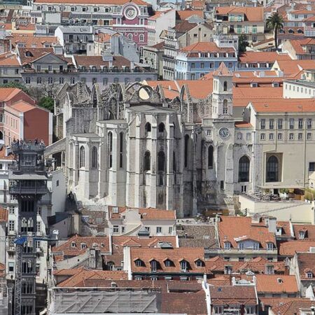 Lisboa Igreja e o Mosteiro do Carmo