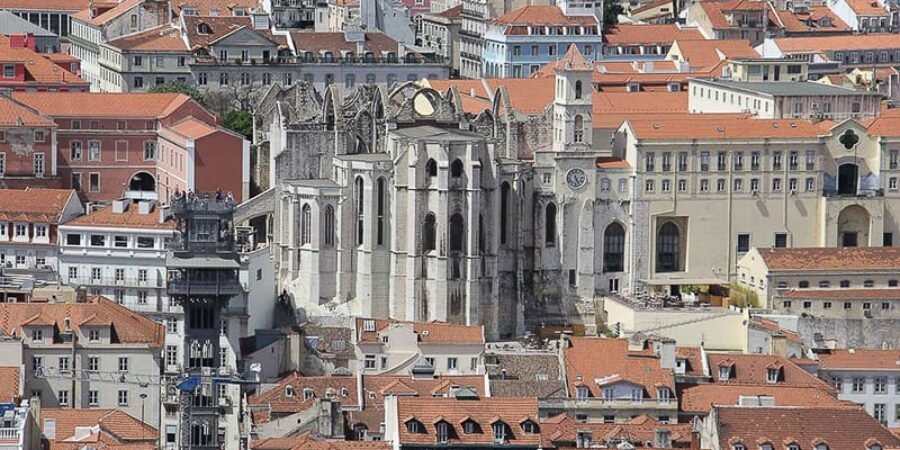 Lisboa Igreja e o Mosteiro do Carmo Lisboa Igreja e o Mosteiro do Carmo