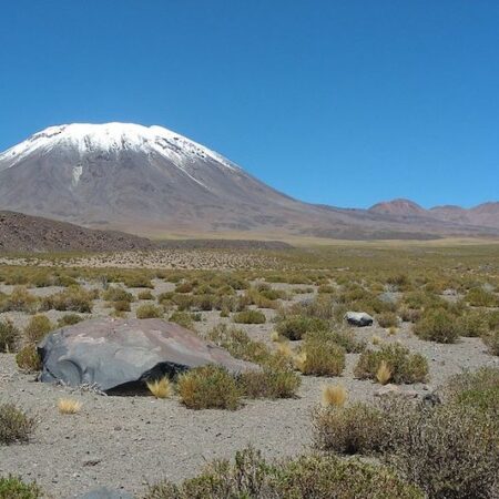 Atacama Vulcão Lascar e a Laguna Lejía Atacama Vulcão Lascar e a Laguna Lejía