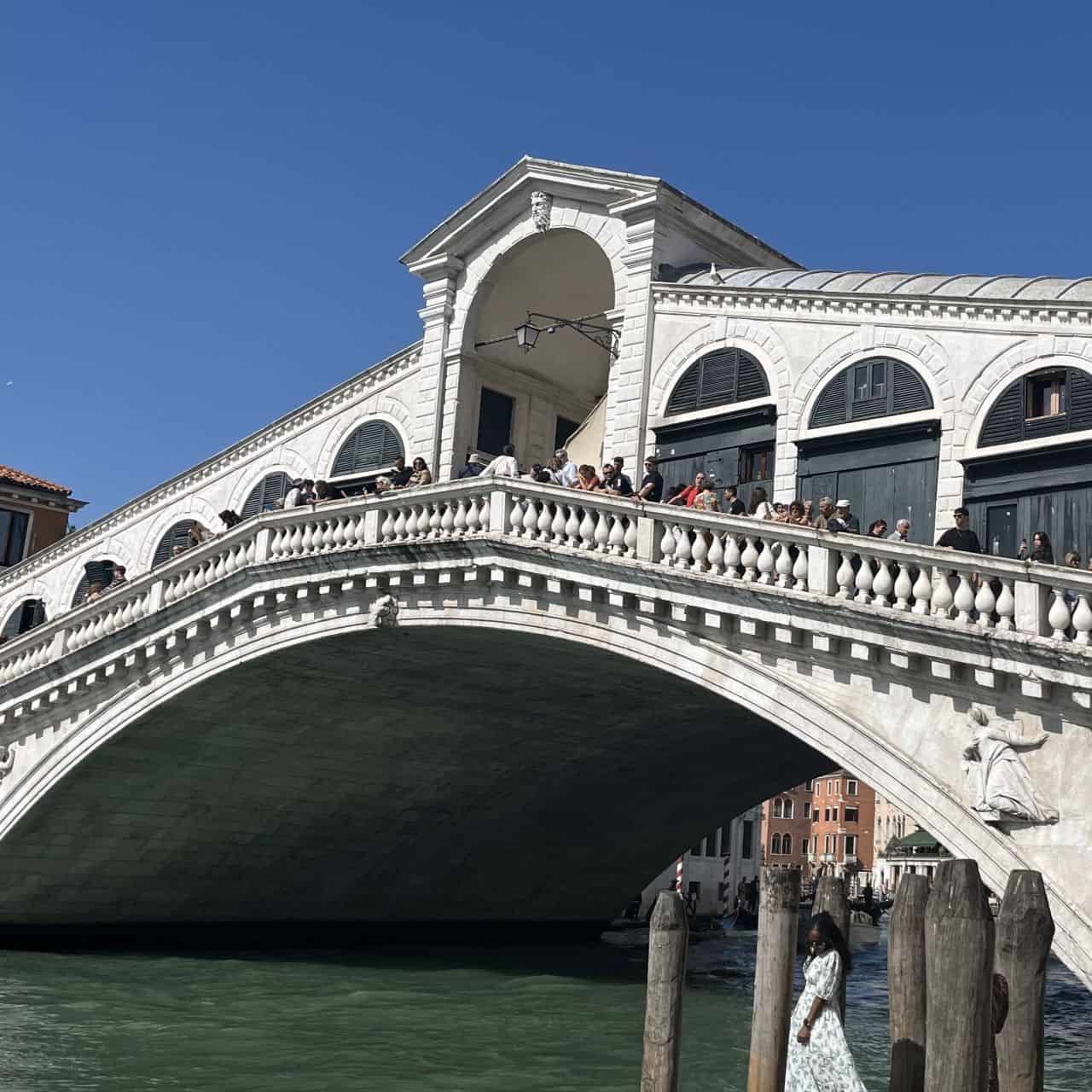 veneza ponte rialto credits zaffiro viagens