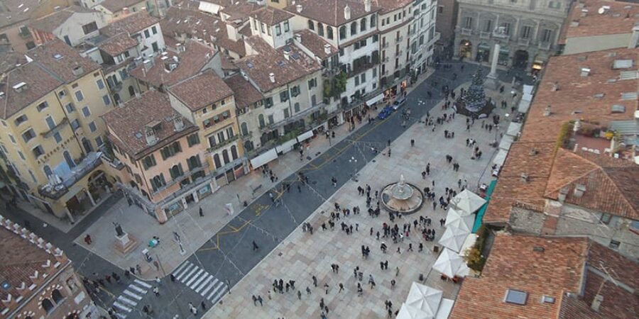 Verona Piazza delle Erbe