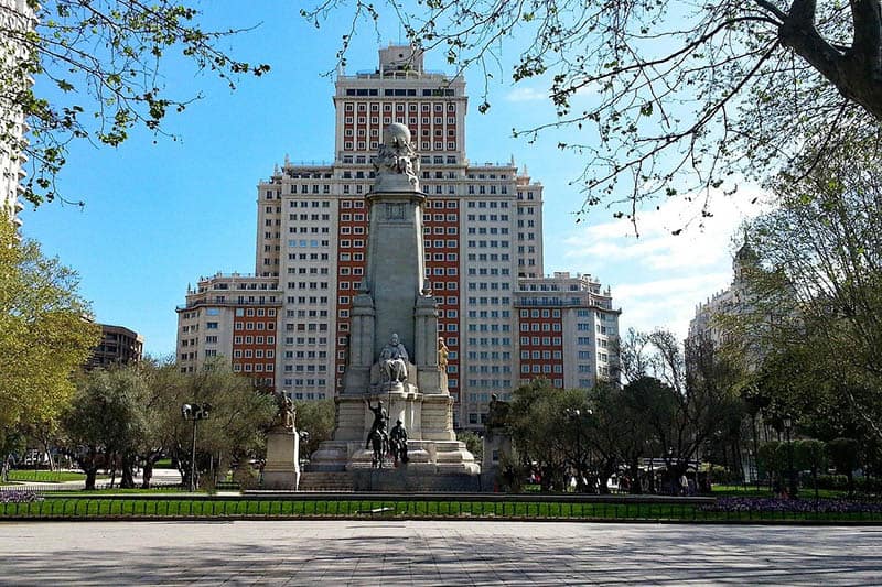 Madrid Plaza de España - Foto: Free license