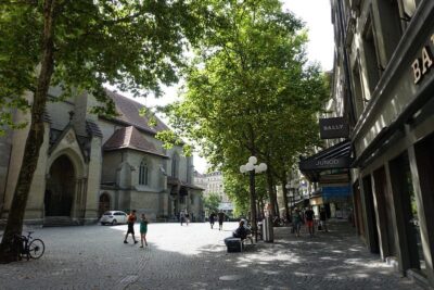 Lausanne Place St. François - Foto: Guilhem Vellut