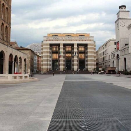Brescia Piazza Vittoria