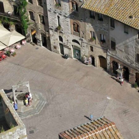 San Gimignano Piazza della Cisterna e Piazza del Duomo