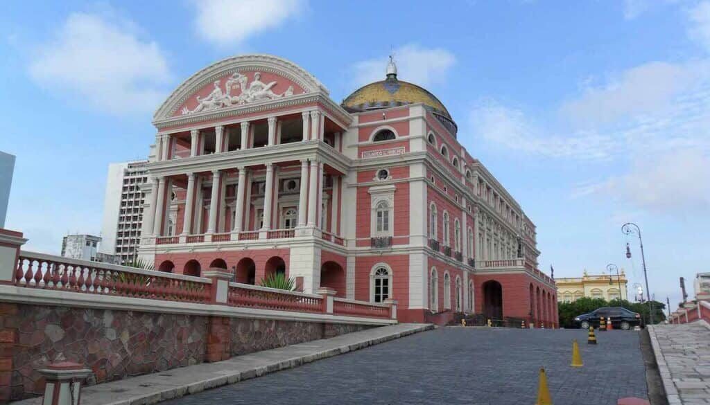 manaus amazonas brasil pelo mundo suoviaggio foto: divulgação