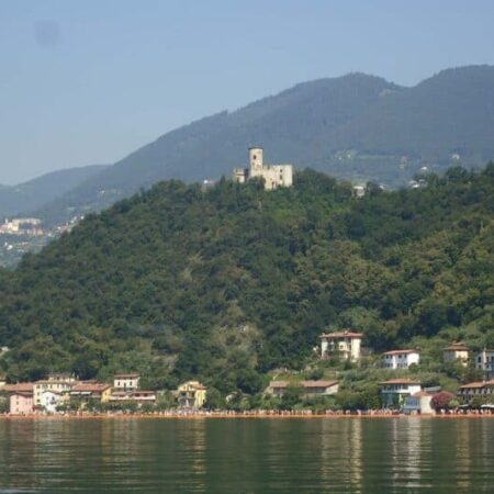 Lago di Iseo Monte Isola Lago di Iseo Monte Isola