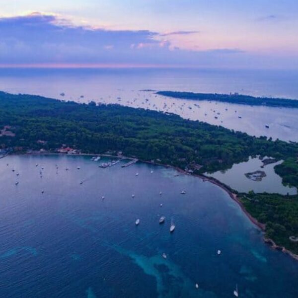 Cannes - Ilhas dos Monges Lérins - Foto: Jean-Pierre Lozi