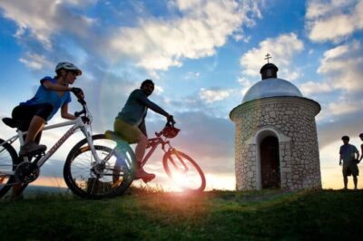 república tcheca vinho em bike foto visitczechia