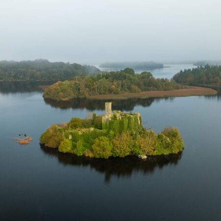 tourism ireland 3 mcdermott's castle, castle island, lough key, co roscommon foto @failteireland