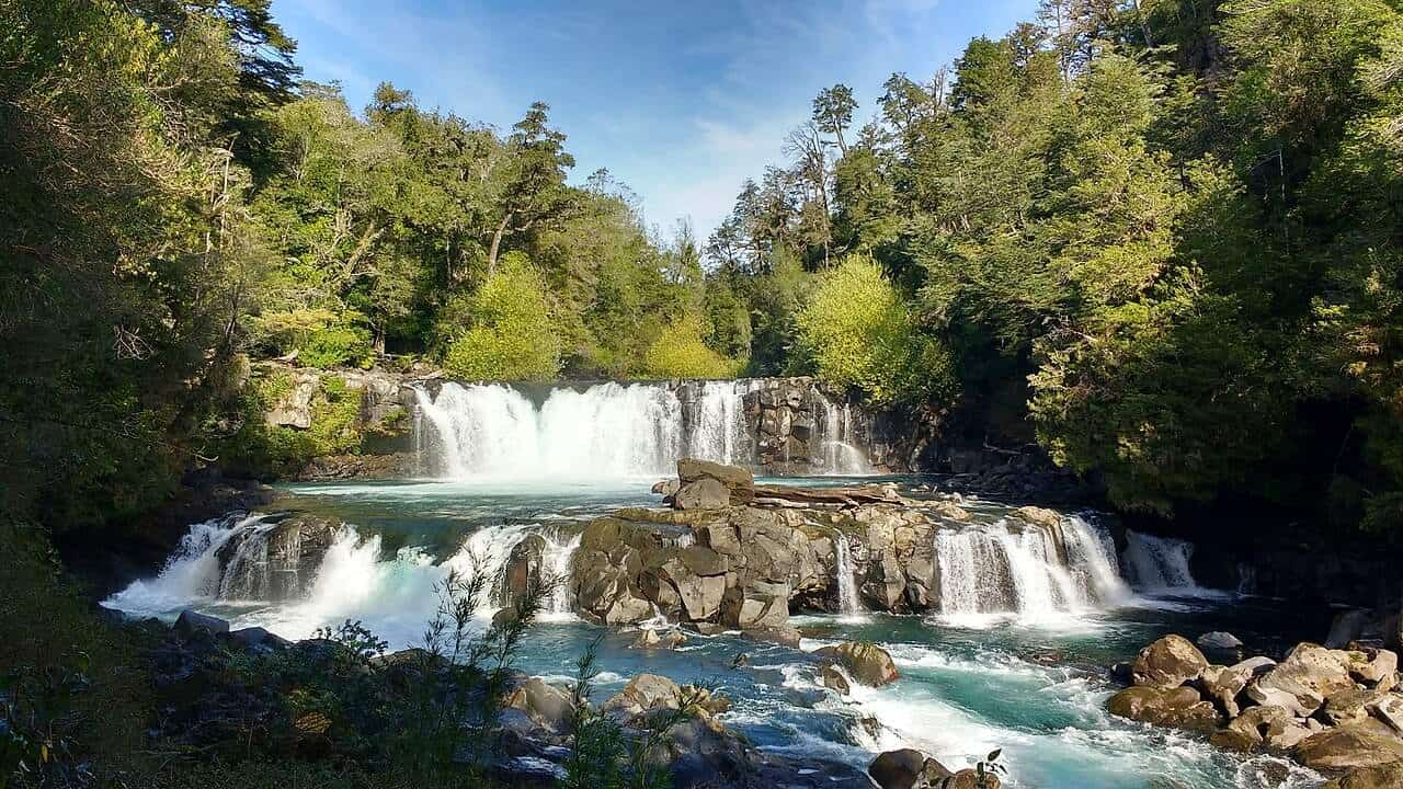 reserva biologica huilo huilo salto de la leona credits framarting