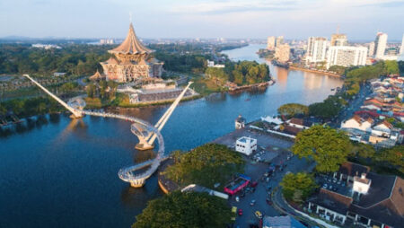 2 – Vista panorâmica de Kuching – Créditos para Tourism Malaysia .jpg 2 vista panorâmica de kuching – créditos para tourism malaysia