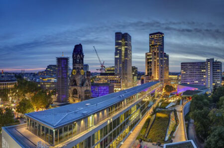 News from Berlin 02.jpg titel: city west am abend