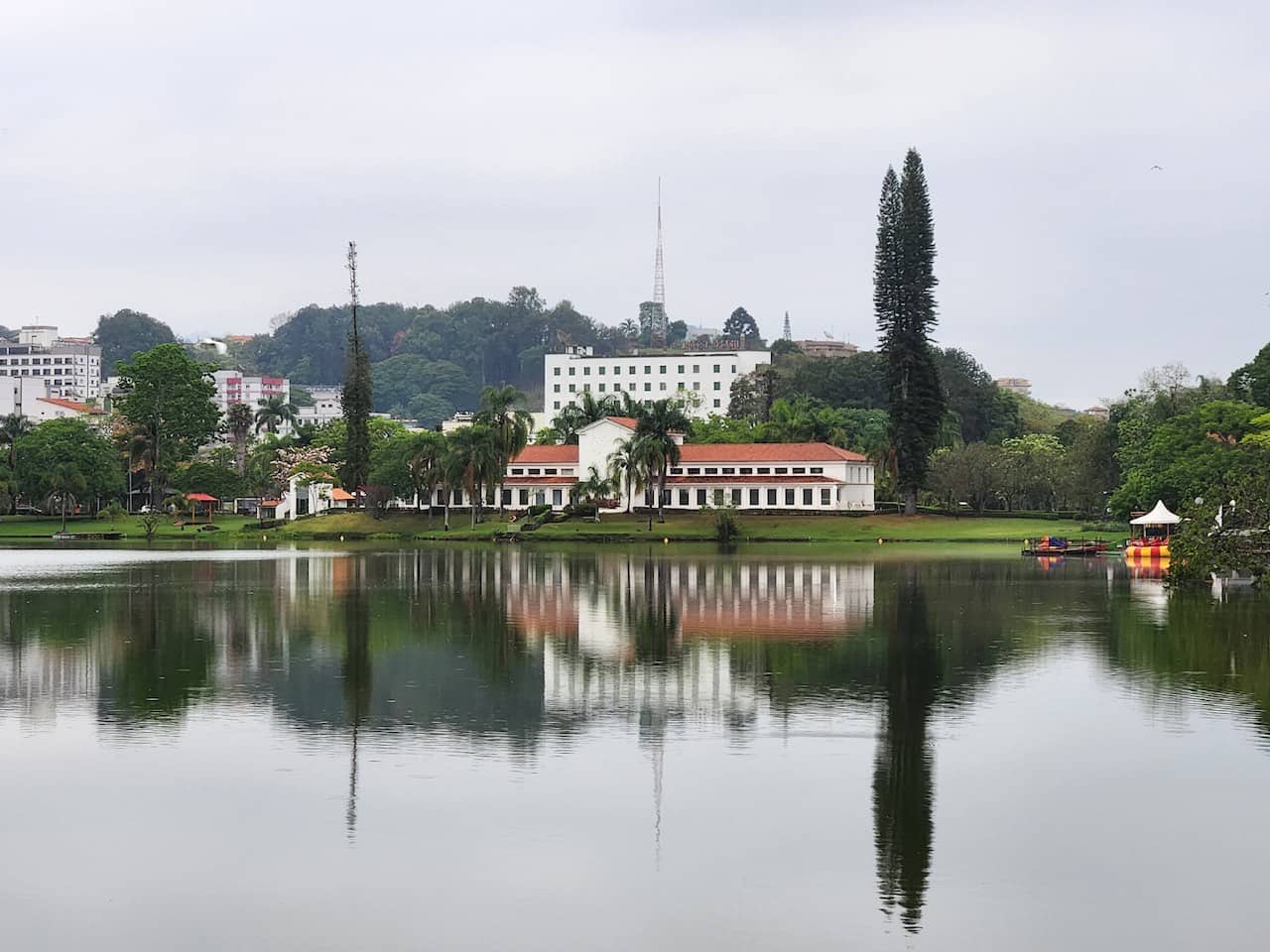 vista da fachada do balneário spa são lourenço e fonte vichy