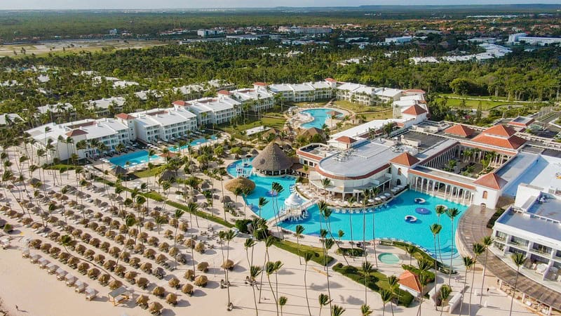 Panorâmica aérea do Paradisus Palma Real Golf & Spa Resort, em Punta Cana, na República Dominicana © Copyright panorâmica aérea do paradisus palma real golf & spa resort, em punta cana, na república dominicana © copyright