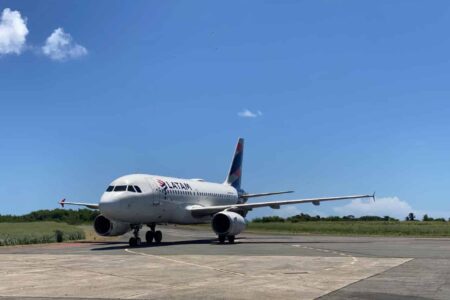 LATAM inaugura rota São Paulo-Fernando de Noronha LATAM inaugura rota São Paulo-Fernando de Noronha