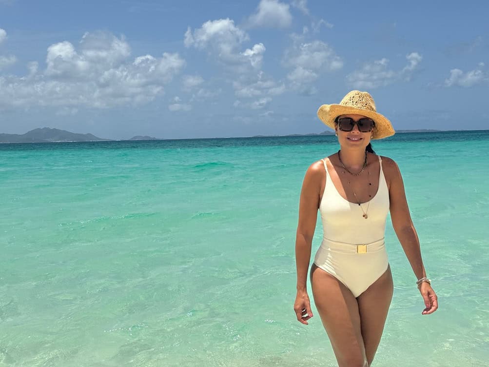 apresentadora Daniela Filomeno na caribenha Anguilla (foto Arquivo PessoalCNN Brasil) apresentadora daniela filomeno na caribenha anguilla (foto arquivo pessoalcnn brasil)
