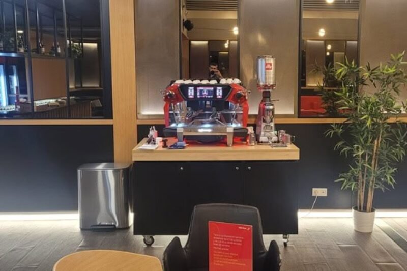 illycaffè é a parceira oficial de café da iberia airlines credits illycaffé