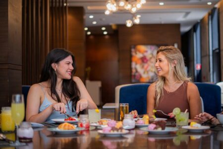 2 – Hilton São Paulo Morumbi lança nova edição da promoção 2×1 para as férias de julho 2 hilton são paulo morumbi lança nova edição da promoção 2x1 para as férias de julho