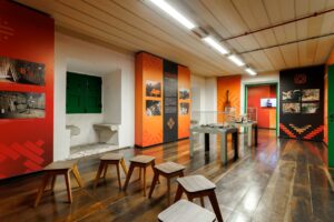 exposição sobre a cultura guarani mbyá em paranaguá