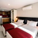 o ramada by wyndham asunción aeropuerto recebe os viajantes com conforto moderno