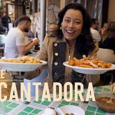 daniela filomeno degusta pratos de massa na capital italiana (foto reproduçãocnn brasil)
