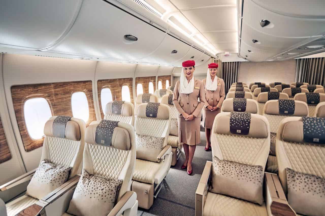 emirates inclui premium economy em recompensas do programa de milhas divulgação emirates