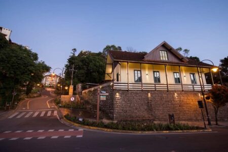 Gramado atrai visitantes com tradições e cultura colonial Gramado atrai visitantes com tradições e cultura colonial