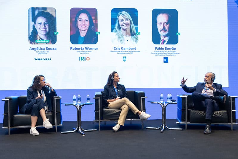 roberta werner, diretora executiva do visit rio, participa de painel na confut sudamérica. foto divulgação confut sudamerica