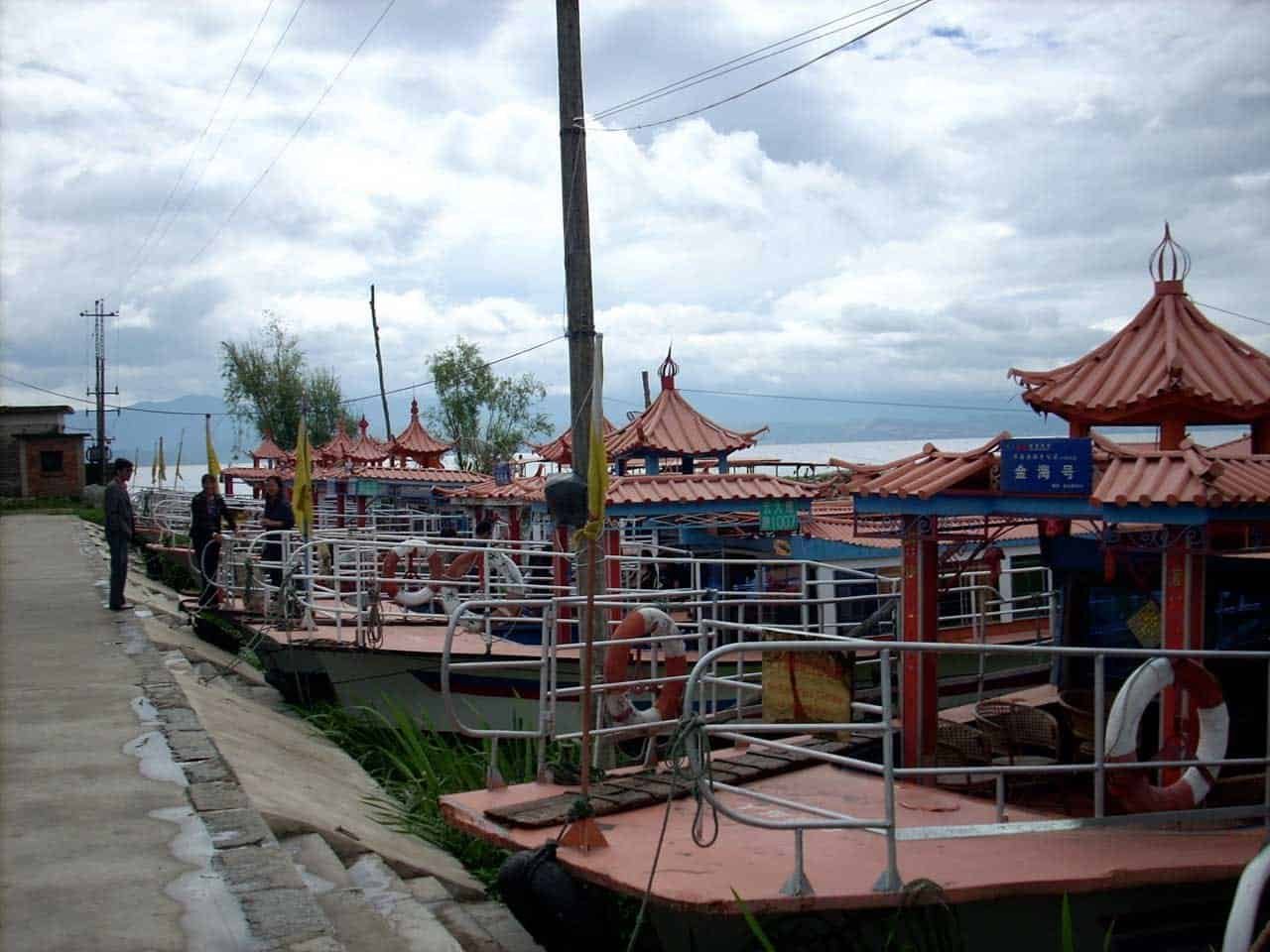 dali erhai sea yunnan china credits zaffiro viagens