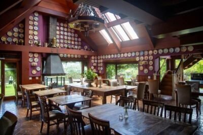 restaurante le foyer dentro do chateau la villette em campos do jordão foto divulgação le foyer