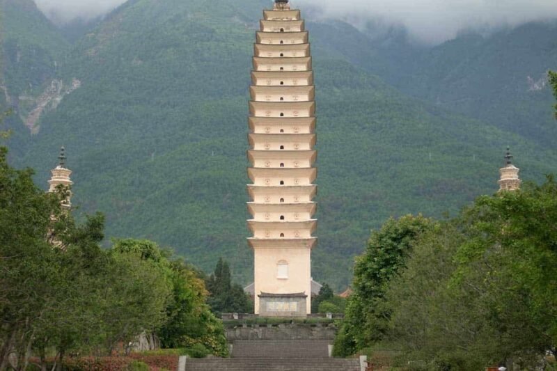 Dali Three Pagodas Temple - Credits ZAffiro Viagens Dali Three Pagodas Temple - Credits ZAffiro Viagens