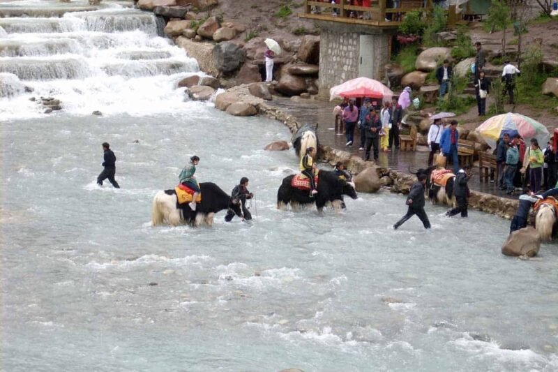 Jade Dragon Snow Mountain White Water River - Credits ZAffiro Viagens