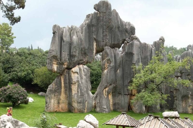 Kunming Stone Forest - Credits ZAffiro Viagens Kunming Stone Forest - Credits ZAffiro Viagens
