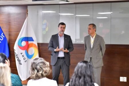 Embratur sedia apresentação do Web Summit Rio 2026