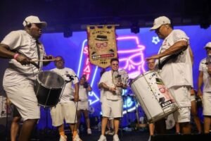 primeiro fim de semana de ensaio do acadêmicos do baixo augusta 2026 créditos francio de holanda