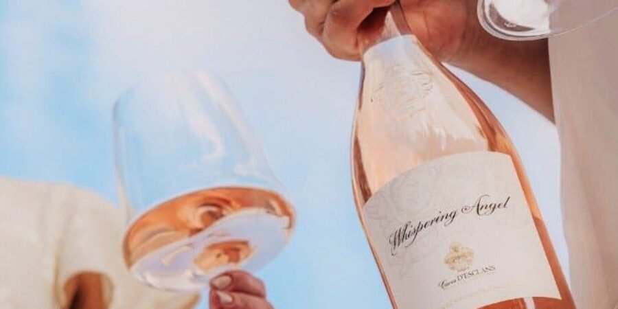 Copacabana Palace em parceria com rosé Whispering Angel Copacabana Palace em parceria com rosé Whispering Angel