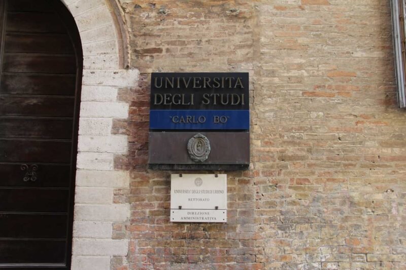 UNIURB - Credits Viaje com Zélia© UNIURB - Credits Viaje com Zélia©